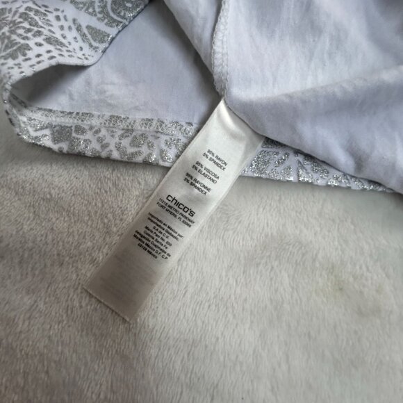 Chico's Womens White Silver Textured 3/4 Sleeve Top Size 1 Stretch 3/4 Sleeve - Picture 4 of 8